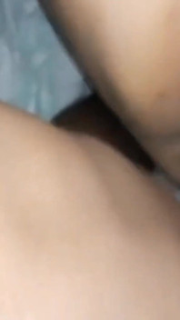 Piernas hasta el borde de la cama - bbc golpeando mi gordo coño indio afeitado