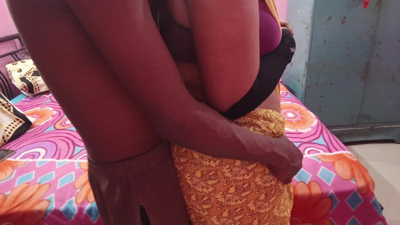 Reshmahotever: My Wife's Saree and Had Sexual Intercourse From Behind.