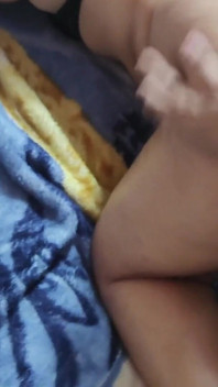Nové marocké sexuální video, které se nabídla svému příteli v domě svého manžela.