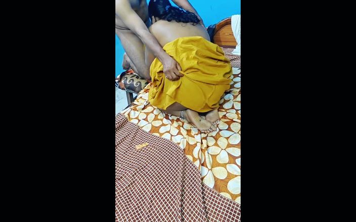 RoyToy: Mẹ chồng tôi thay váy, cô ấy có thân hình rất...