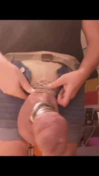Joc pervers cu umflătura tatălui