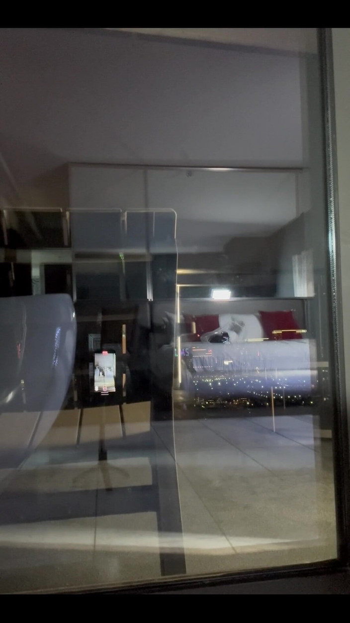 Amanda Thickk: Son fotoğraf çekiminin BTS videosu