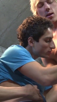 Woods, elliot dan blow in threesome gay trouble