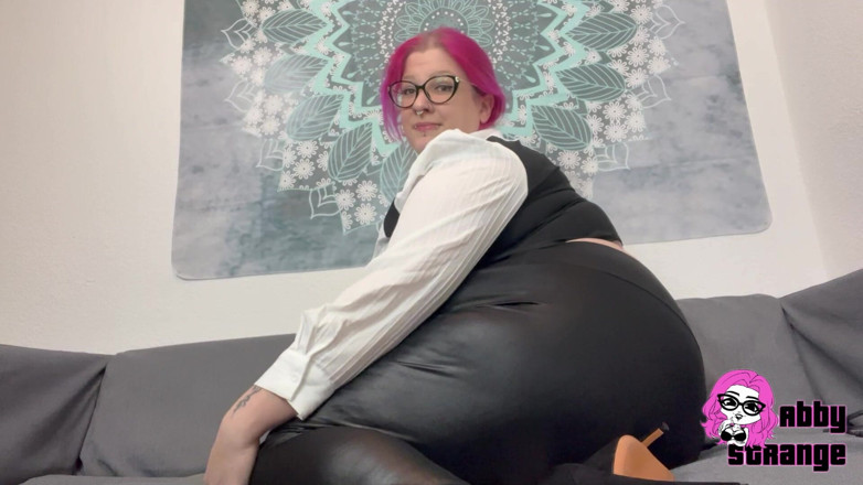 Abby Strange: الضريبة مستحقة!