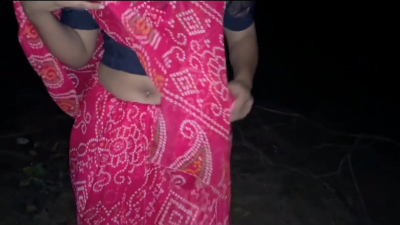 Pihu bhabhi: Indische freundin pihu fickte hardcore-sex im wald von ihrem freund 18