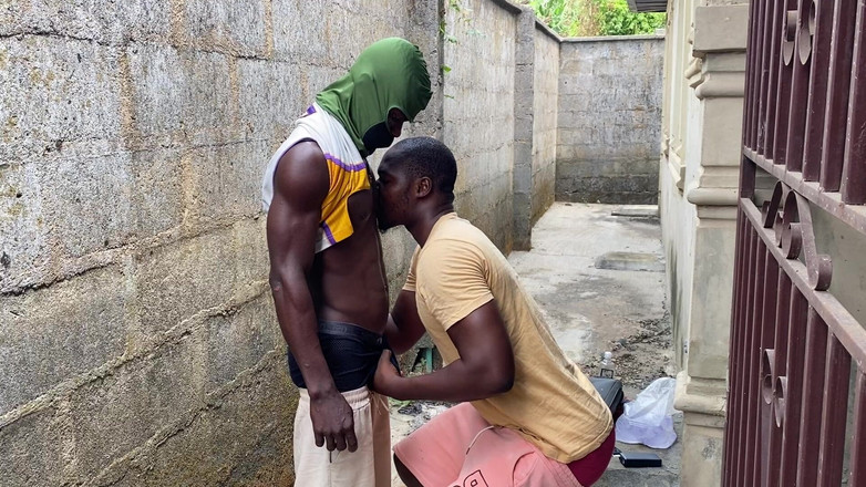 BlackDanie_production: 给我开鸡巴