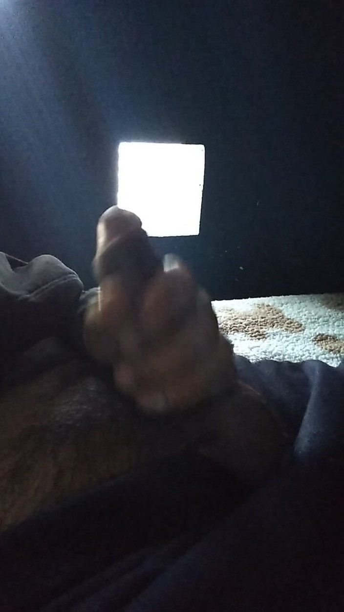 AlexAlejandro13: Joi Bună după-amiază