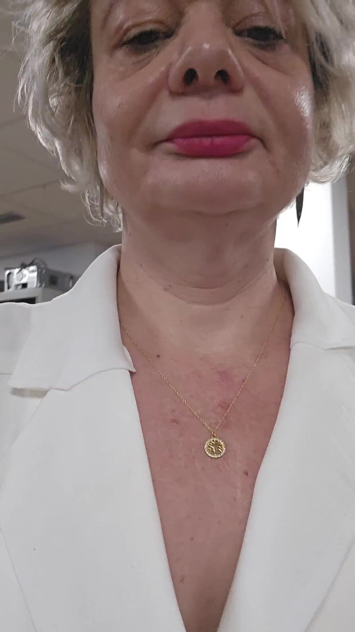 Sofy13: Seksi di kantor
