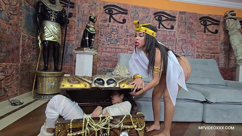 MF Desires: Wspaniały tyłek Kleopatry