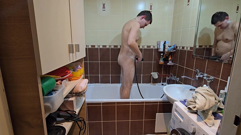 Fap_man93: Terapi air panas - masa mandi peribadi lelaki berbulu selepas kerja