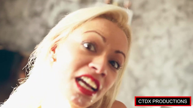 CTDX productions: Je sekretářka