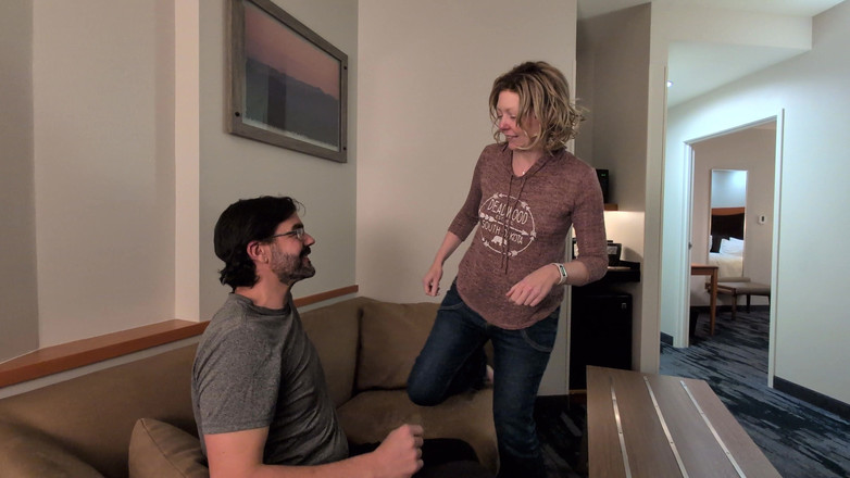 Jess and James TOYST: Moje první zkušenost s sexy manželkou