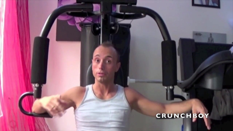 Crunch Boy: Francuski bliźniak kused w jockstrap przez prostego chłopca ciekawskiego