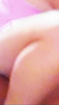 Cowgirl mai în vârstă înșală iubita curvă excitată muie cu bunicuța