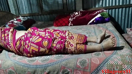 Villagesex91: भारतीय गांव का जोड़ा एक रात चोदता है