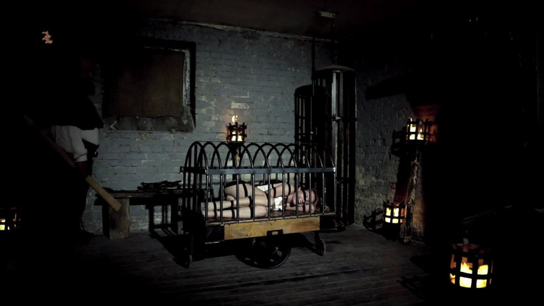 Inquisition and prison world: Que faire d’une bonne blonde en cage