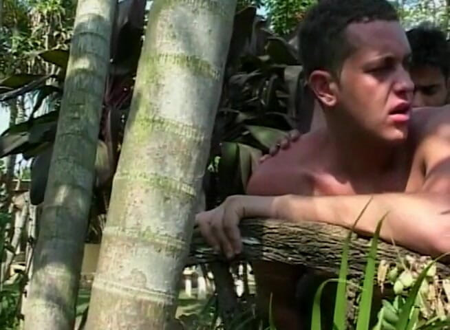 Bareback TV: Sexe profond en plein air avec des mecs incroyables