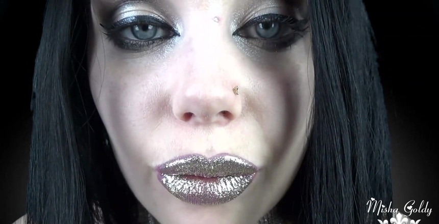 Goddess Misha Goldy: Jadi yang pertama yang akan melihat bahagian-bahagian dari video baru...