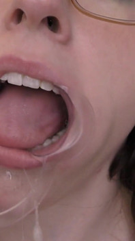 Óculos e Gape: Sessão drool esticada com espéculo dental de 11 min