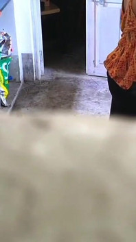 ophis men desi seks, chupke se khud ka vidiyo banaaya aur maja liya