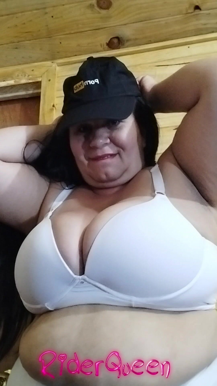 Only Riderqueen BBW Step Mom Latina Alone: Only Me - Video voor Fans
