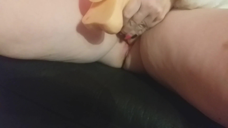 PureVicky66: Německá babička si hraje s nejžhavějšími a největšími hračkami