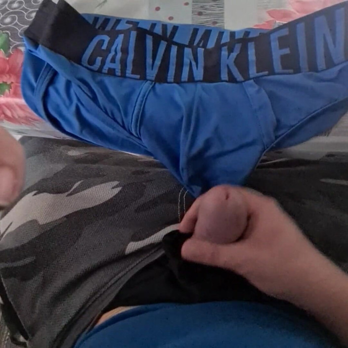CumShorts: Sborra sulla biancheria intima