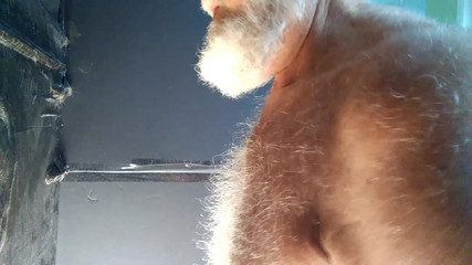 Hairyartist: Chlupatá kundička a mrhairygardener v glory hole