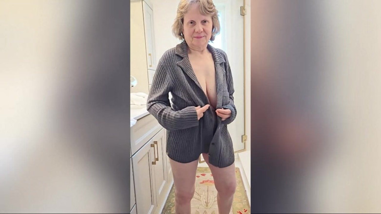 MarieRocks: Enthousiaste gilf exhibitionist
