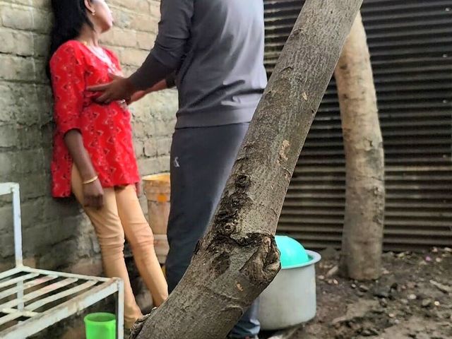 Indian Desi Bhabhi Sex in Forest - Bhabhi Was Sitting at Home in a Mood, Her Boyfriend Went Behind Her House and Fucked Ass. (Kumari Queen ji)