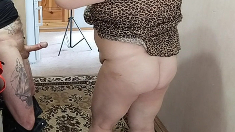 Zona901: Girlfriend with big tits and ass sucks cock and fucks...