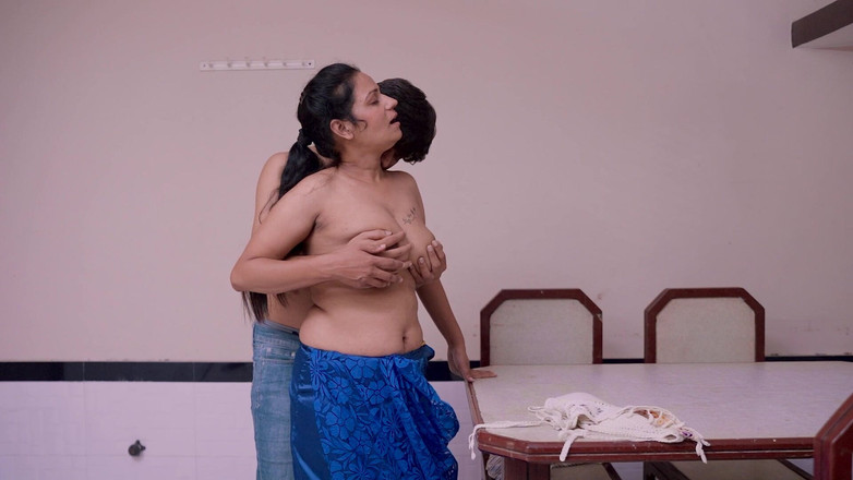 HotMaal69: भारतीय आंटी बड़े लंड को देखने के बाद डरती है पूरा हिंदी ऑडियो