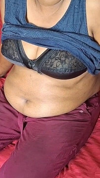 Asiática milf madrastra tan cachonda video viral