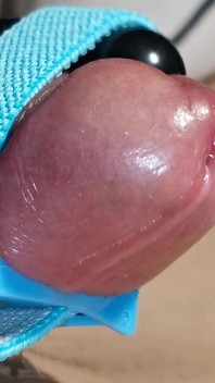 오랜 금욕 끝에 뜨거운 정자 샘이 솟구치는 강력한 분수대!
