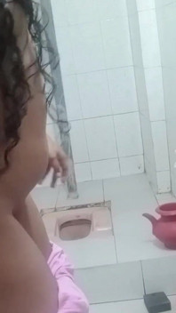 Fucked the Beautiful Working Girl Bathroom Sex