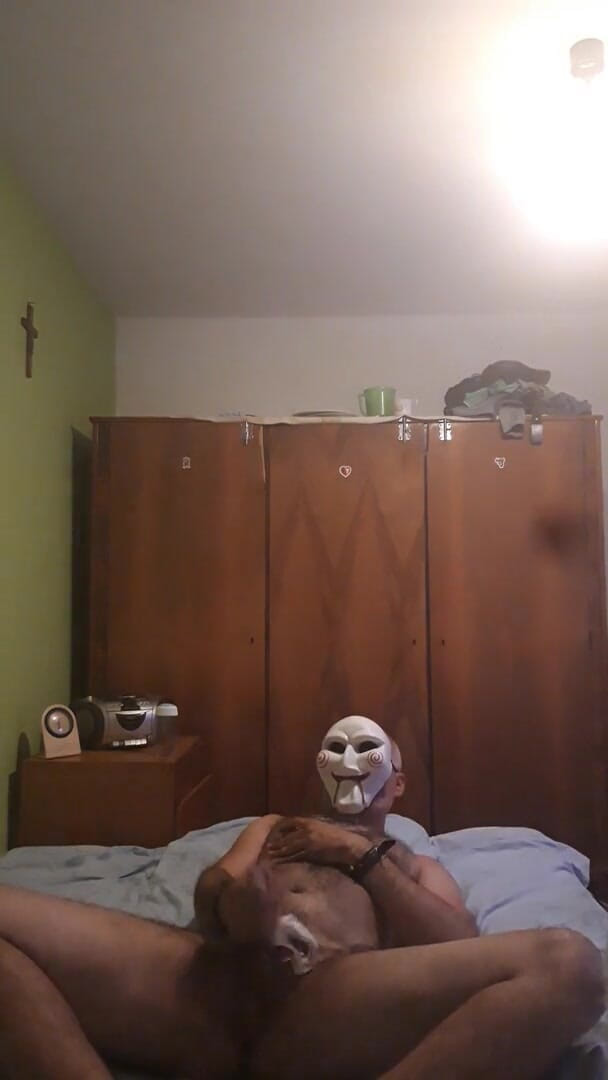SingerMask: Fuck this pussy toy!