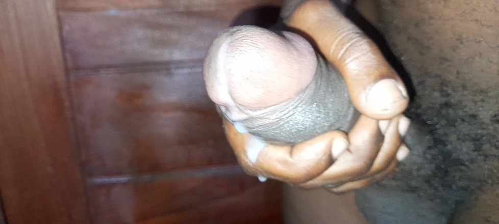 Bumba: 町のすべての娼婦の甘い蜂蜜