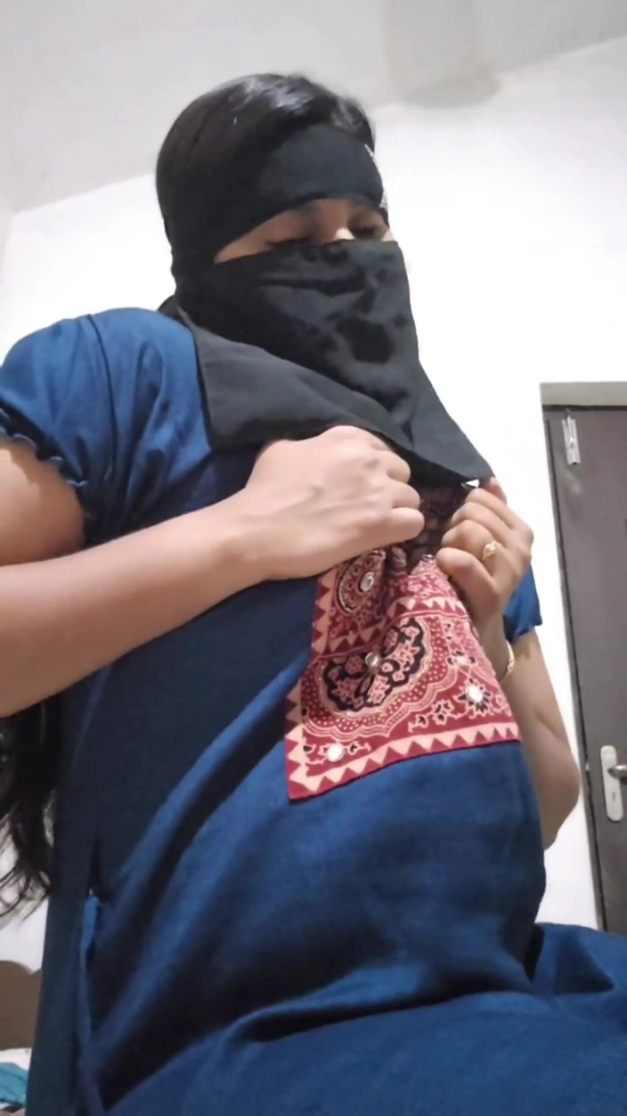 mallugodcouples: Desi Mallu Girl’s Private Playtime - Watch Me Cum!