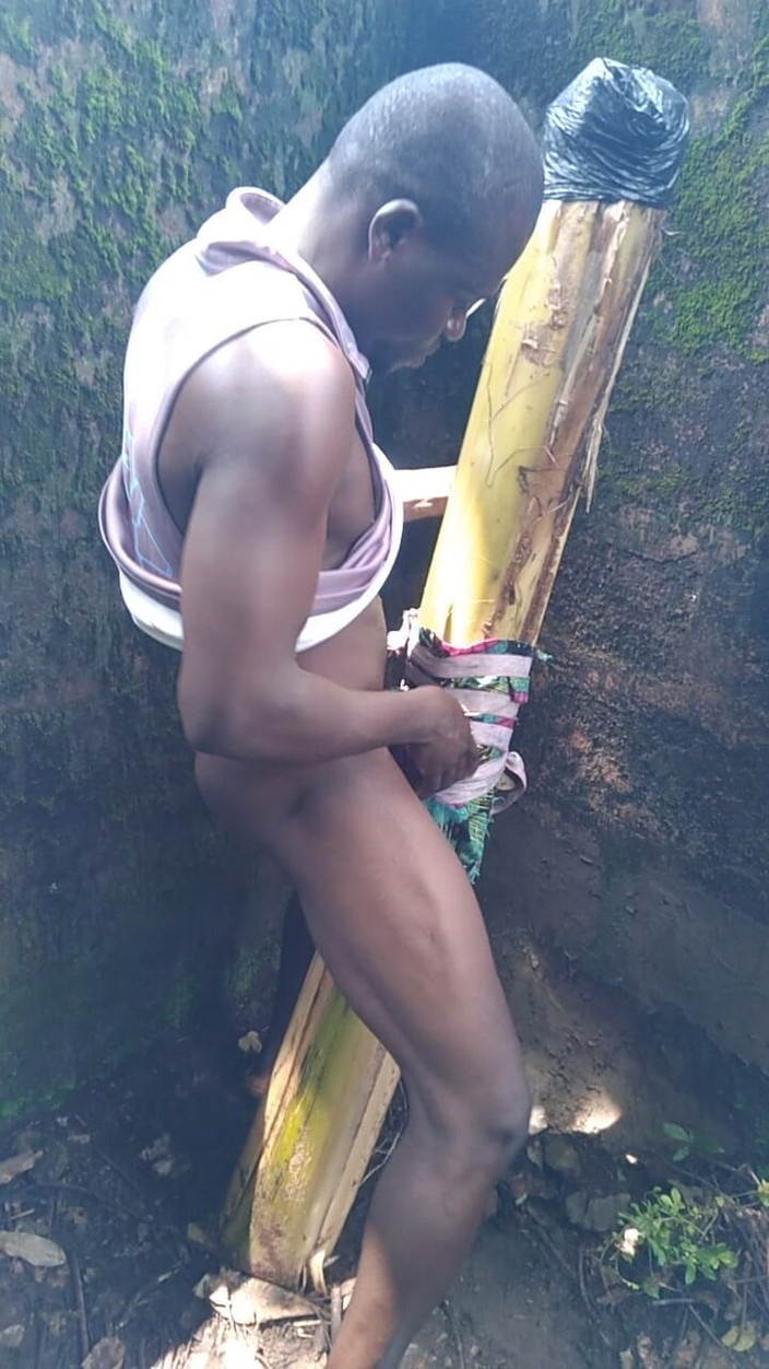 Moviesporn1: Éjaculation avec un plantain est le meilleur pour un homme...