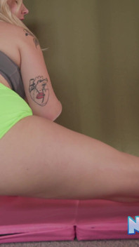 Curvy Tattooed Babe Lucky Kay Hot Nude Yoga and Masturbation