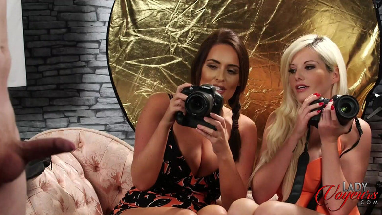 Lady Voyeurs: Girls Camera Club
