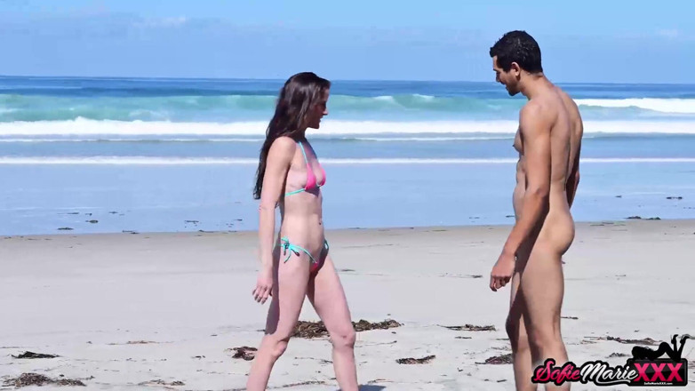 Sofie Marie: Oszałamiająca puma Sofie Marie zerżnięta hardcore na publicznej plaży