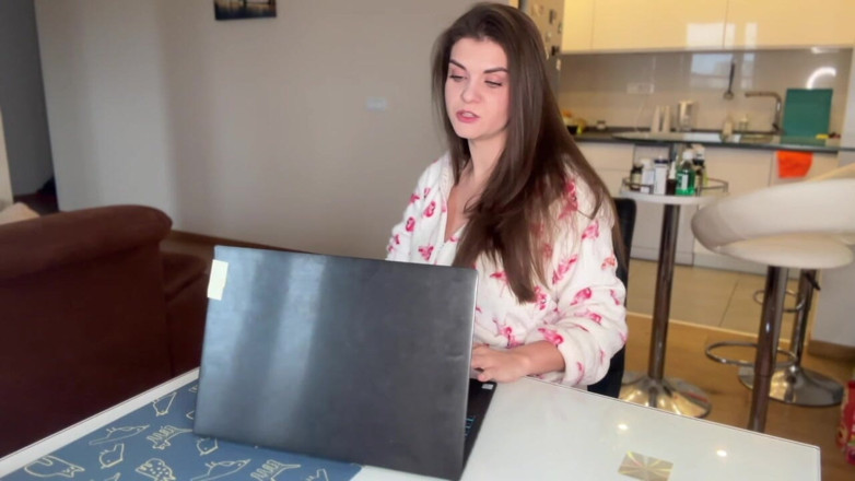 YooYa ASMR: Tesão da madrasta foi pega por seu enteado com tesão...
