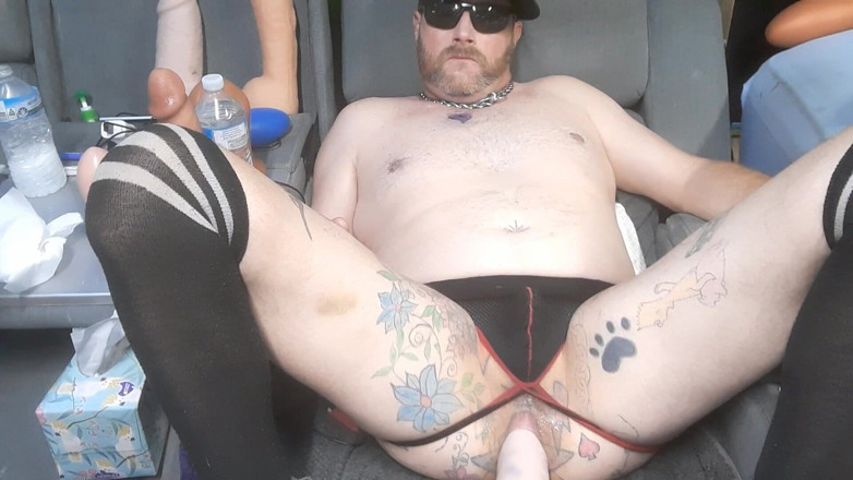 Ryan743: Gay amatur jalang Ryan743 mengongkek dildo cepat dan keras mengongkek...