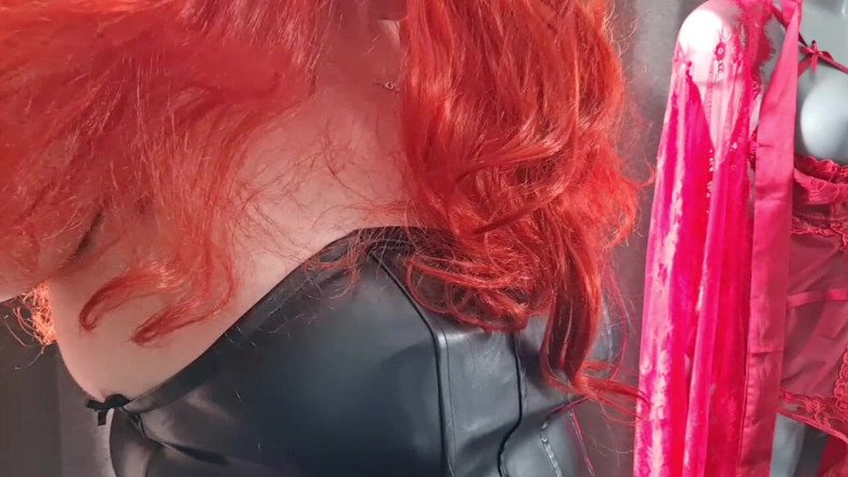 BBW_Wife: My New Red Wig - How Do I Suit Being a...