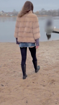 Winter, strand, geen slipje