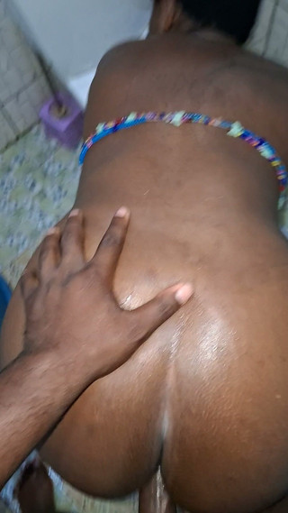 Mbingo boy: Joss e eu no chuveiro