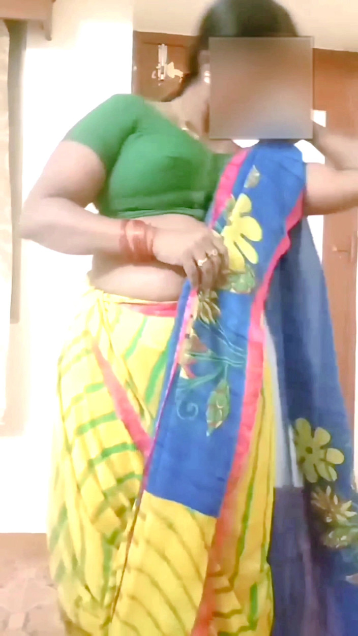 RenuRaj: Desi indiano tamil donnona moglie nuda stuzzica grandi tette culo...