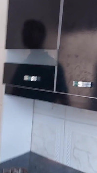 Je me fais étirer le trou du cul par sa grosse bite noire