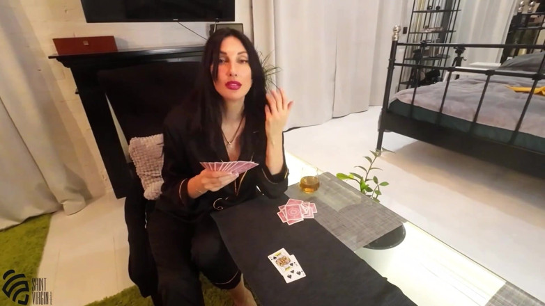 LizaVirgin: Hraní karet se sexy macechou